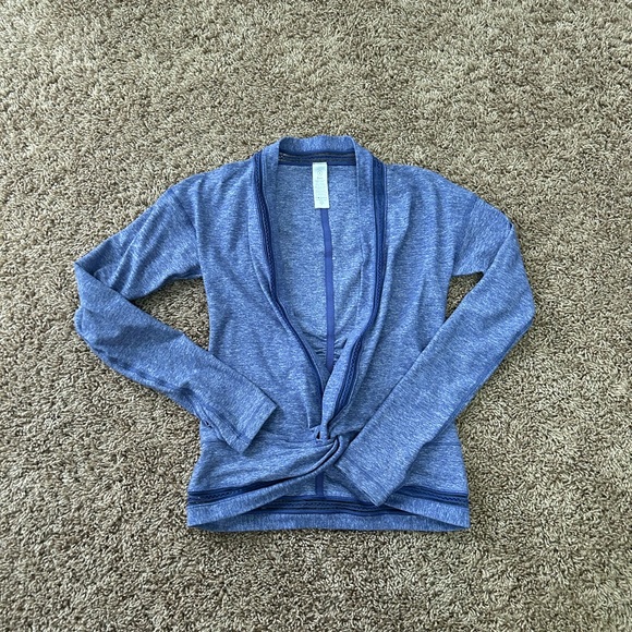 Ivivva Tops - ivivva lululemon workout top